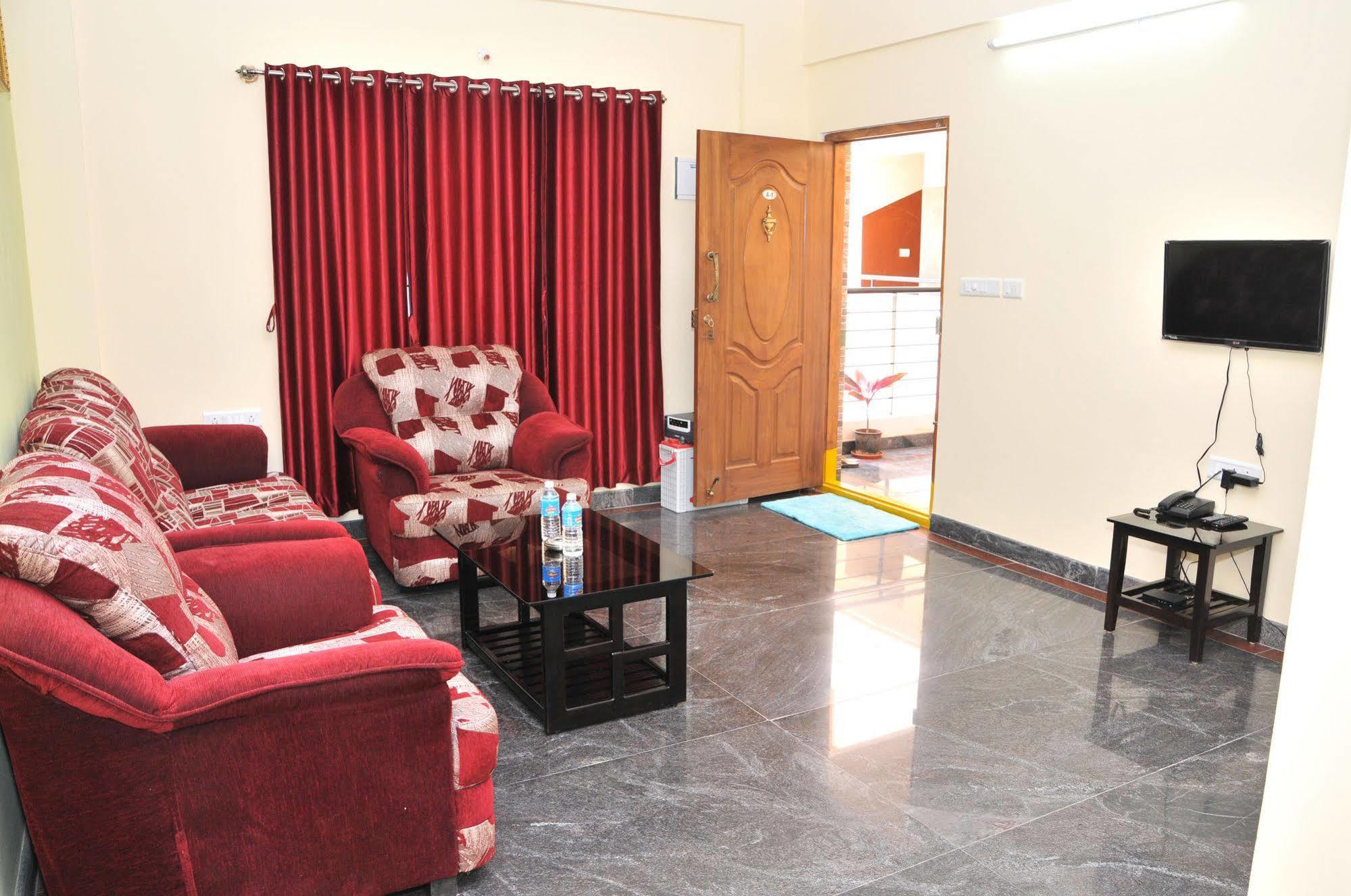 Bed and Breakfast Sr Comfort Yelahanka Exterior foto