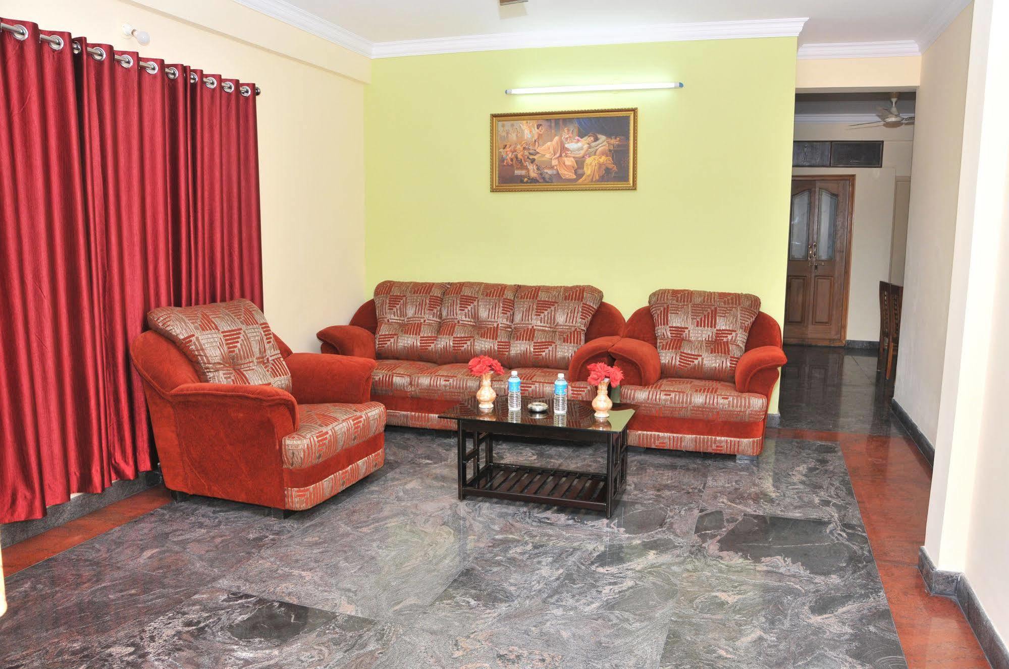 Bed and Breakfast Sr Comfort Yelahanka Exterior foto